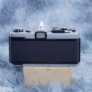 Olympus OM-1 kèm Zuiko 50mm f/1.8 – Huyền thoại máy film