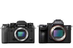 máy Fujifilm hay máy ảnh Sony cũ